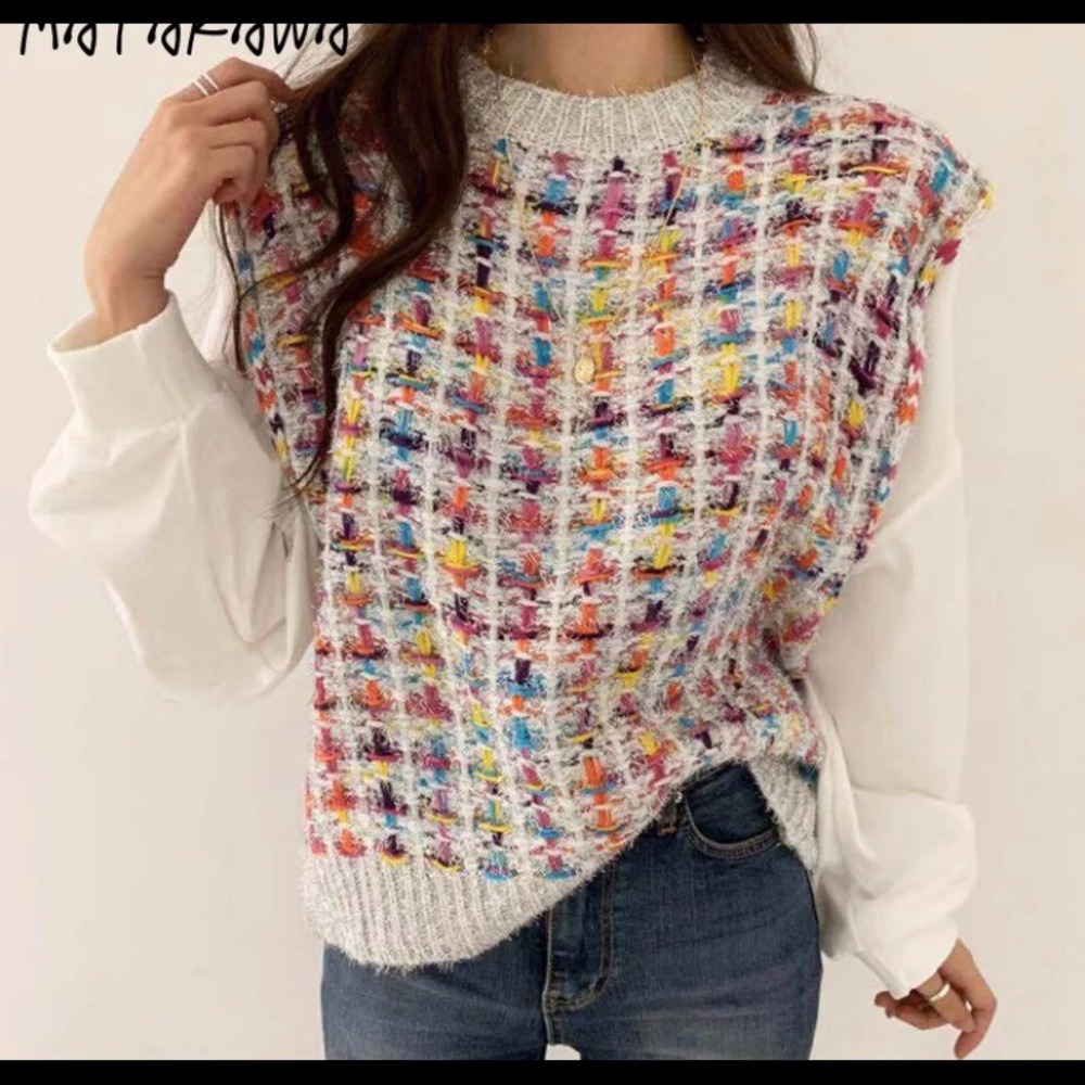 Multi color tweed with puff sleeve sweater